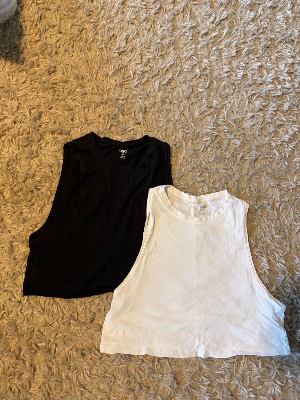 DSG women’s' Black & White Cropped Tank Tops - Set of 2